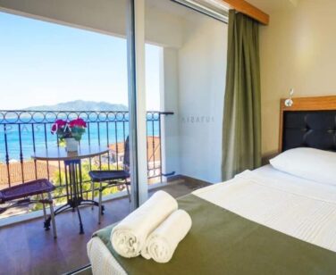 Aurasia Seaside Hotel Standart Deniz Manzaralı Oda (3)